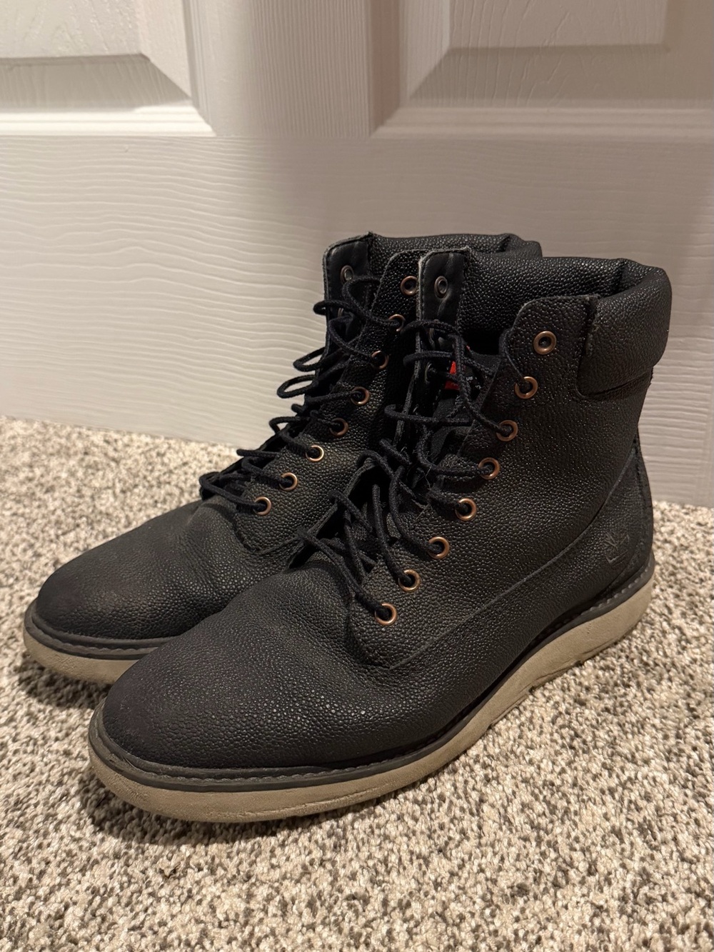 Women’s black Timberlands